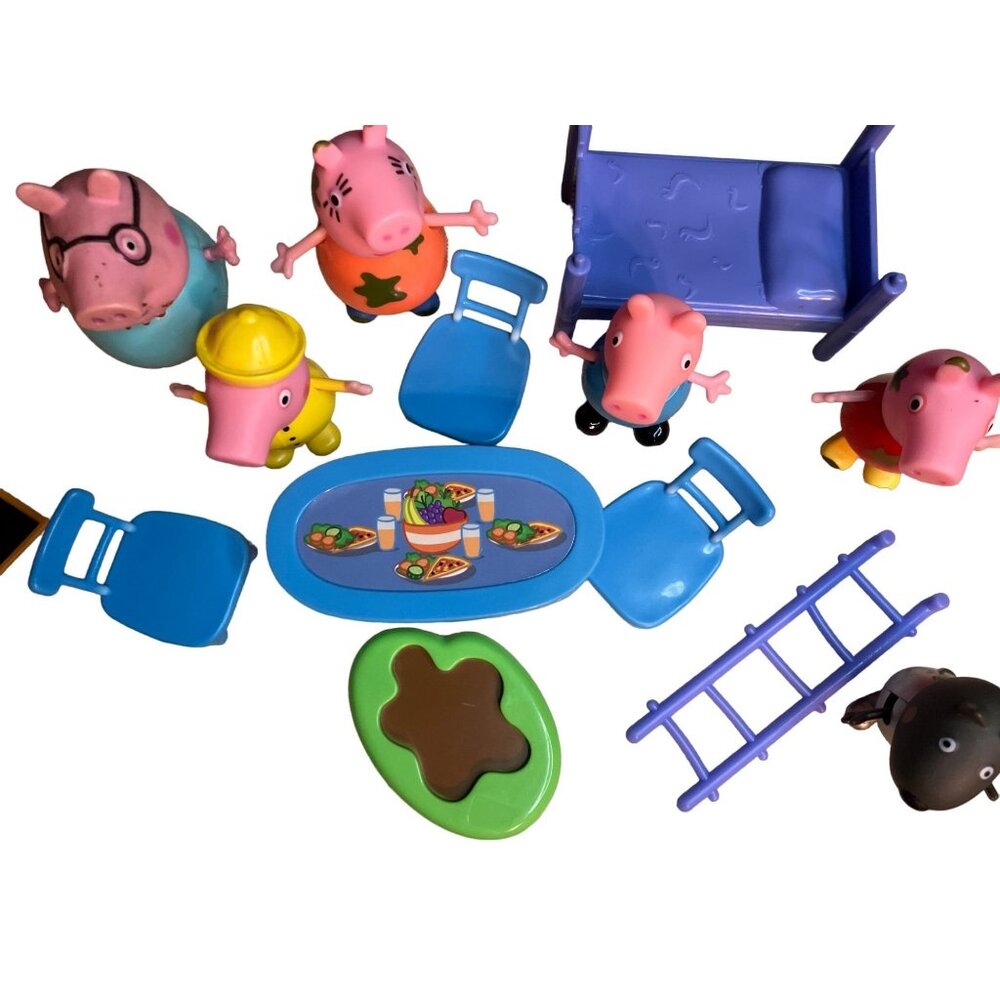 Olivia the Pig 2 in1 Transforming Playset House Pirate Ship W/ Peppa Pig Figures - Picture 12 of 16